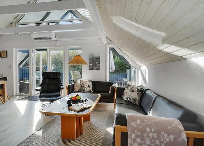 Semesterbostad Cozy In Romo With Sauna